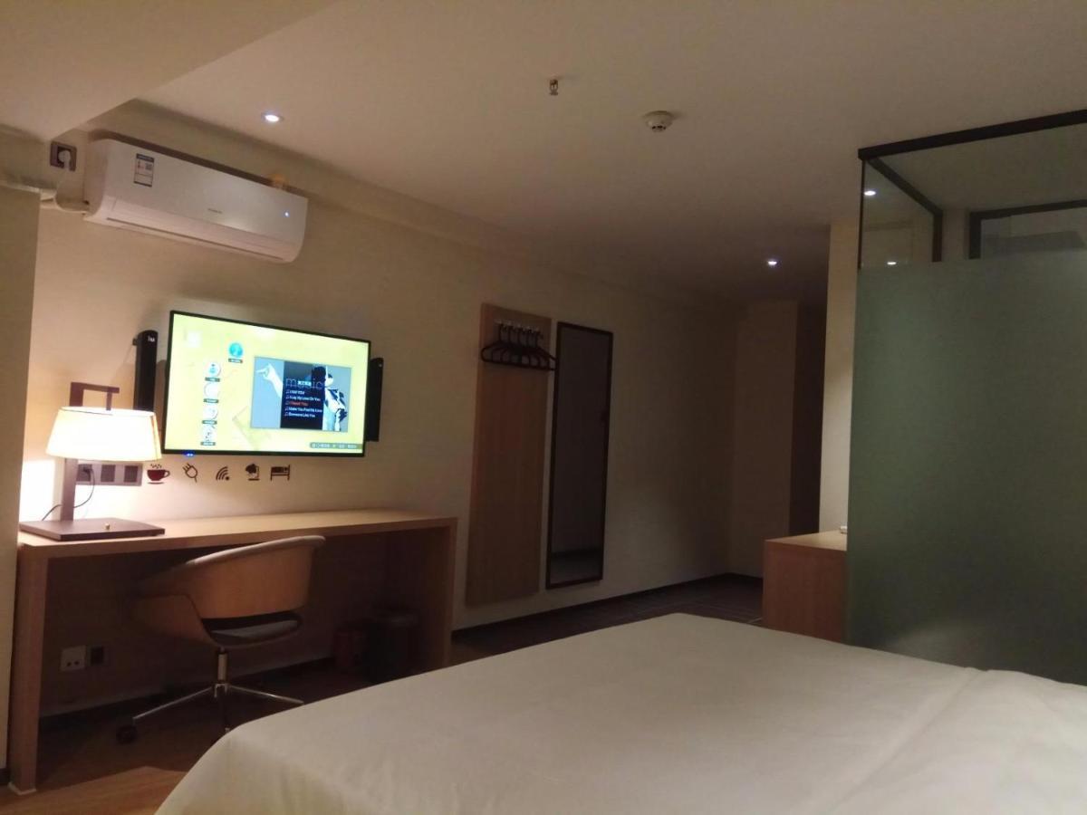 Iu Hotel Guiyang Jinyang Century City Shopping Center Chayuan Village Metro Vanke Exterior photo